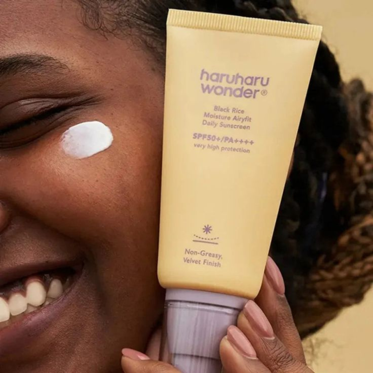 Haruharu Wonder - Black Rice Moisture Airyfit Daily Sunscreen SPF50 - Crema solare viso delicata
