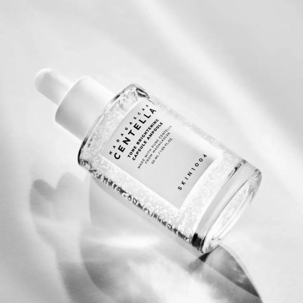 SKIN1004 - Madagascar Centella Tone Brightening Capsule Ampoule - Siero viso illuminante