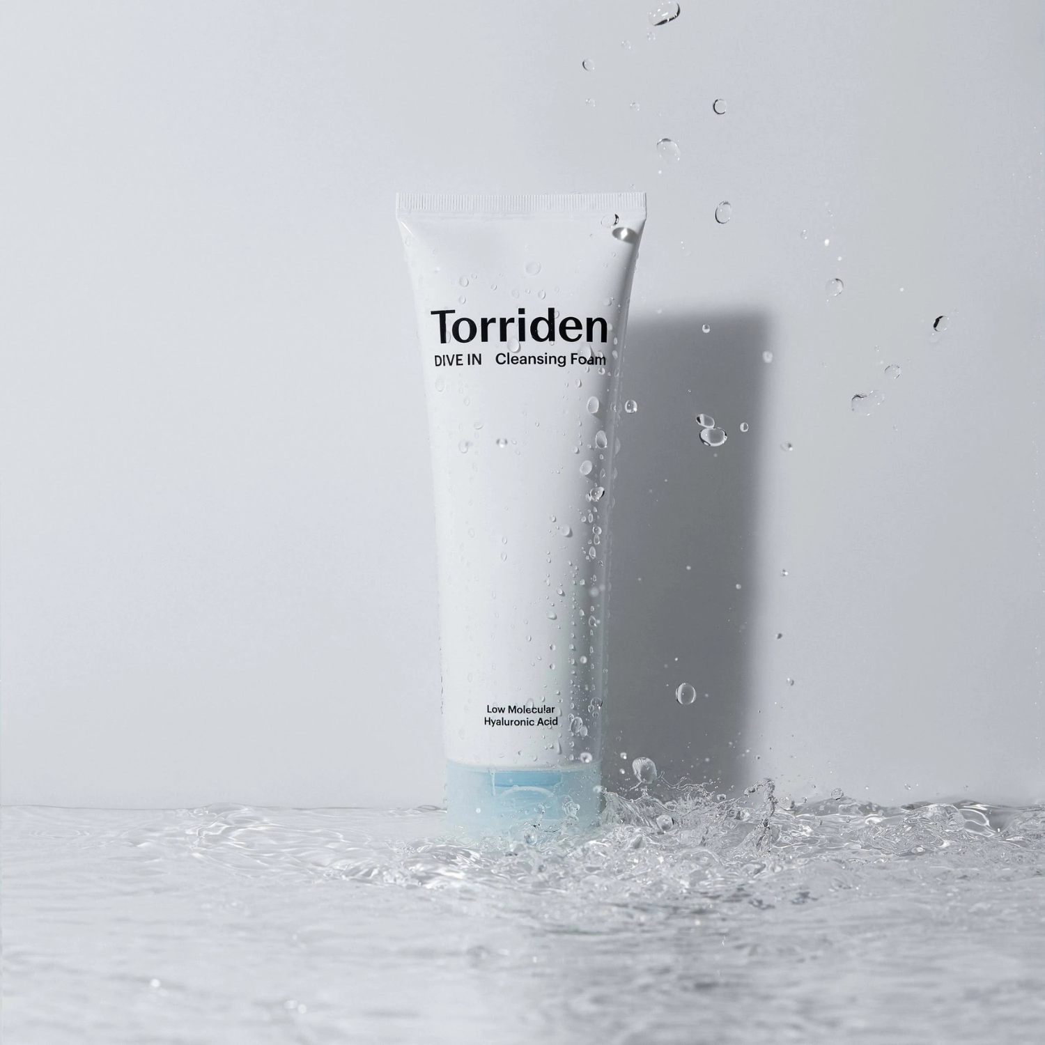 Torriden – Dive-In Low Molecular Hyaluronic Acid Cleansing Foam – Detergente viso idratante a pH delicato