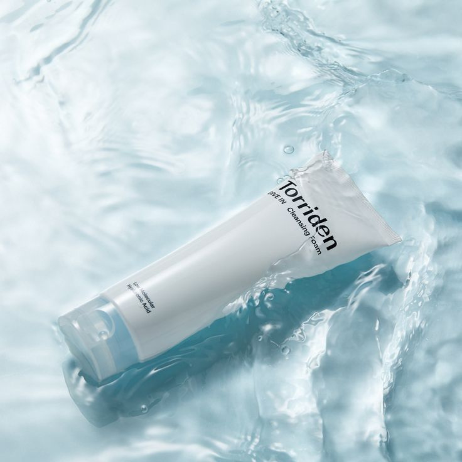 Torriden – Dive-In Low Molecular Hyaluronic Acid Cleansing Foam – Detergente viso idratante a pH delicato