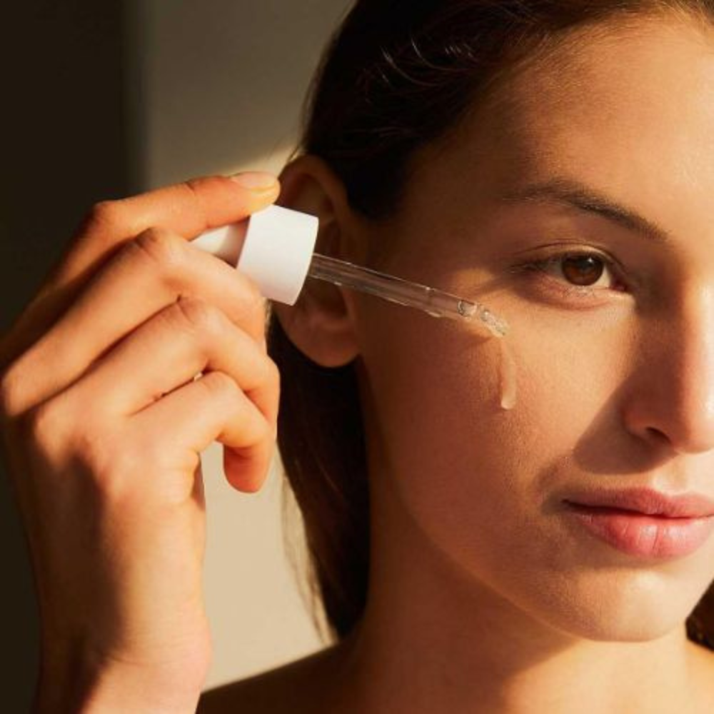SKIN1004 - Madagascar Centella Ampoule - Siero viso lenitivo rigenerante alla centella asiatica
