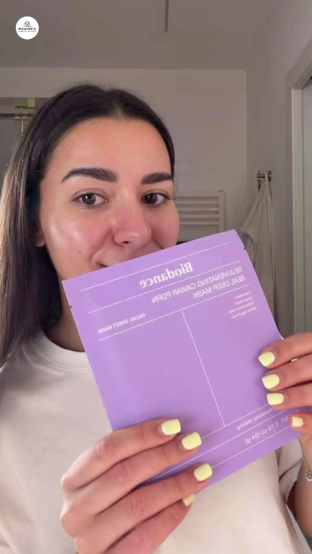 Reel Instagram MewiSkin: Rejuvenating Caviar PDRN Real Deep Mask – Maschera viso rigenerante al caviale e PDRN